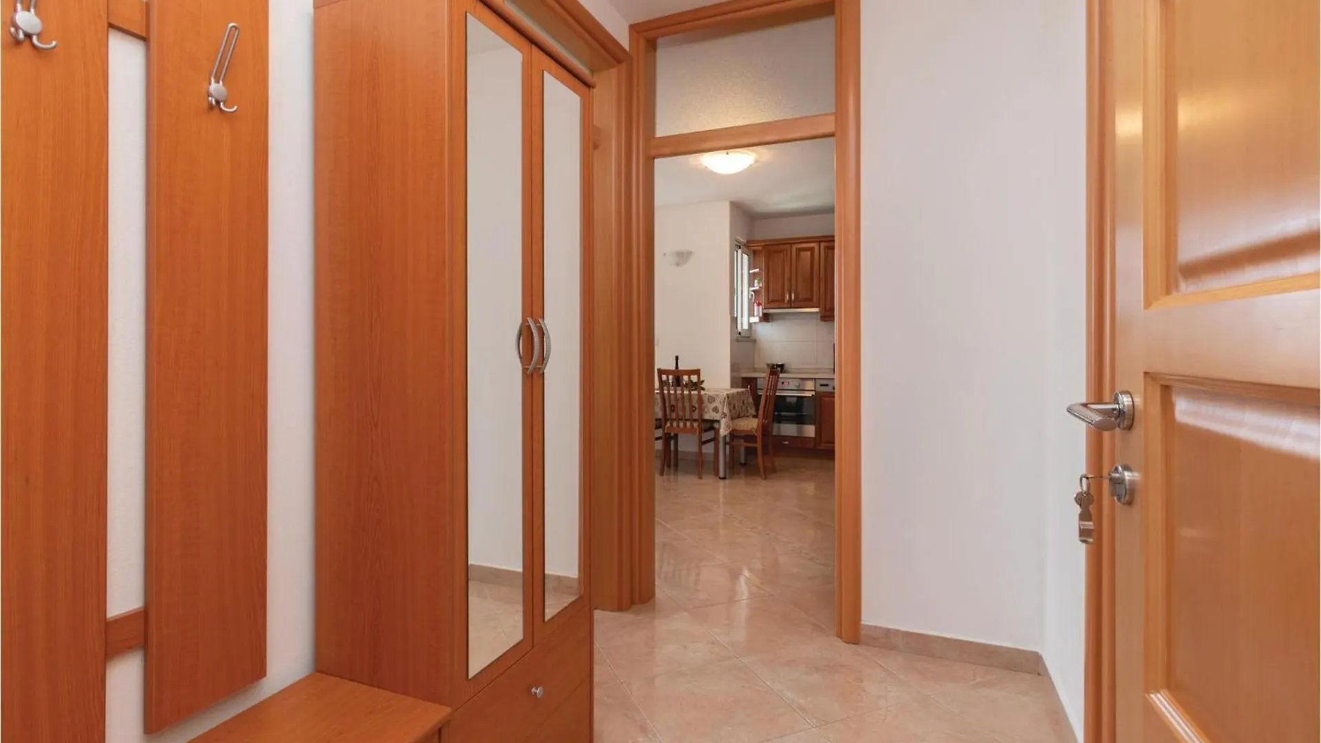 Cozy Home In Zdrelac With Kitchen 0*,