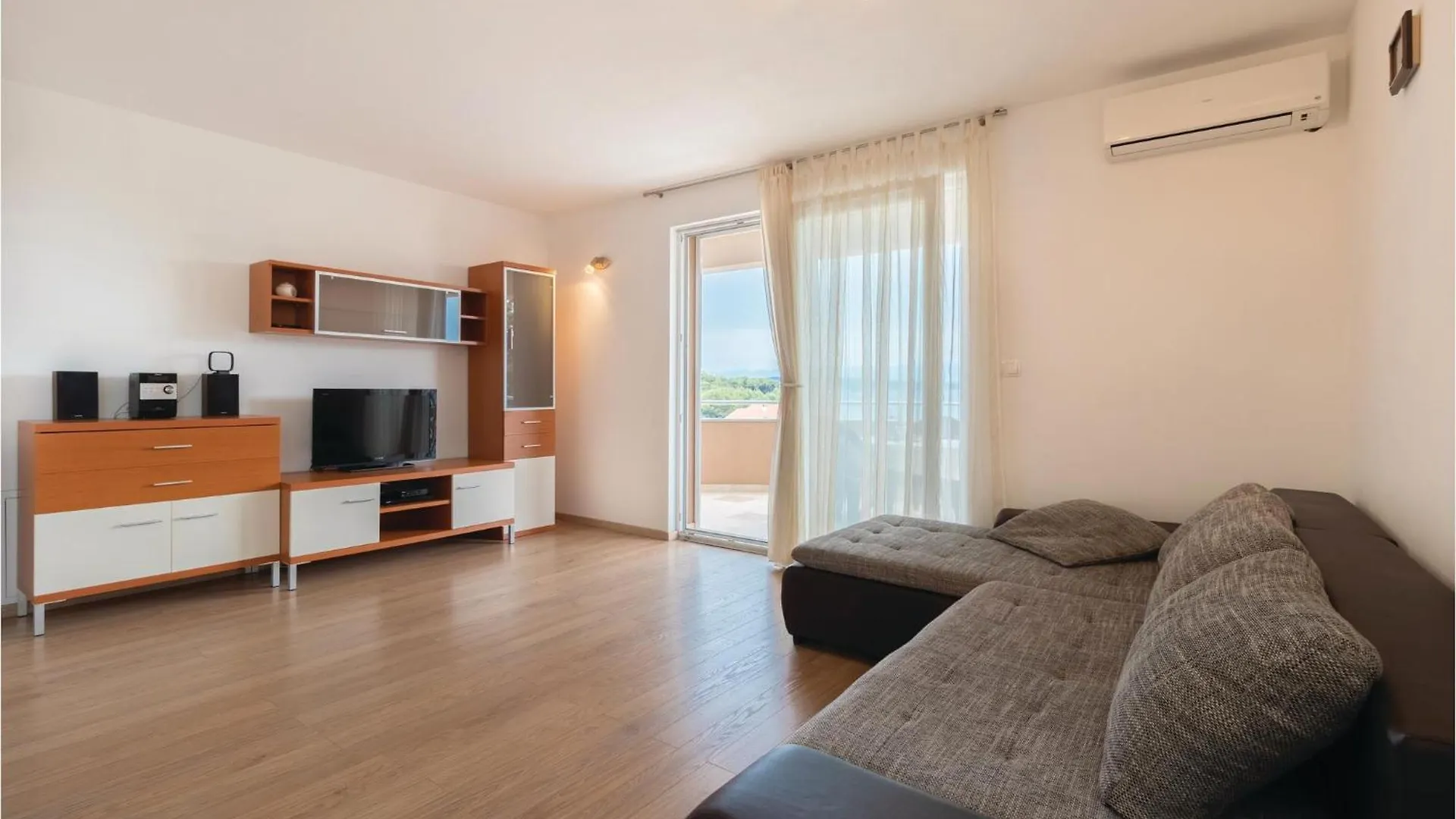Cozy Home In Zdrelac With Kitchen 0*,