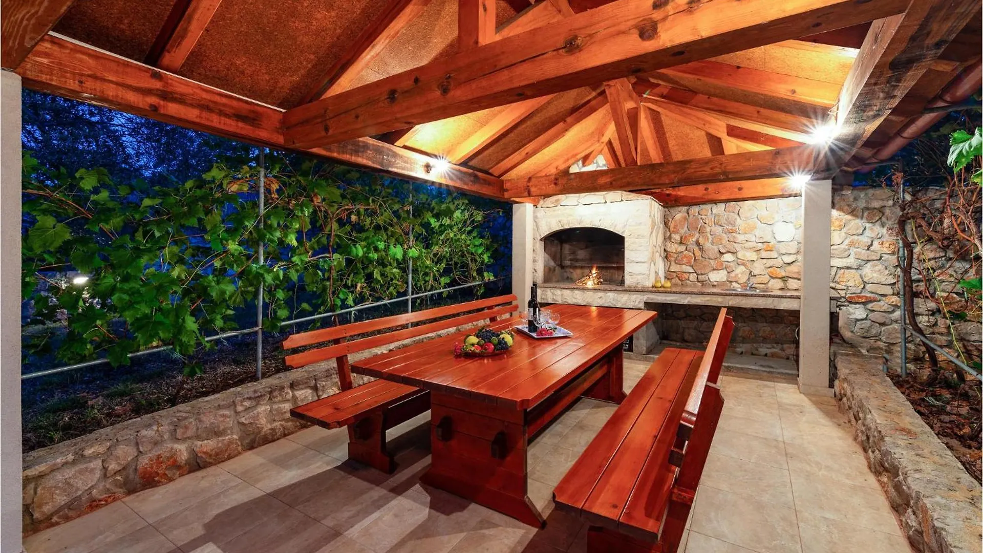 Holiday home Cozy Home In Zdrelac With Kitchen